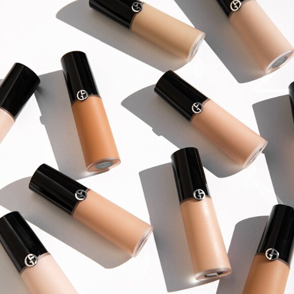 NEW Giorgio Armani Luminous Silk Concealer in Shade 3, Size 12ml NWT - Picture 3 of 8